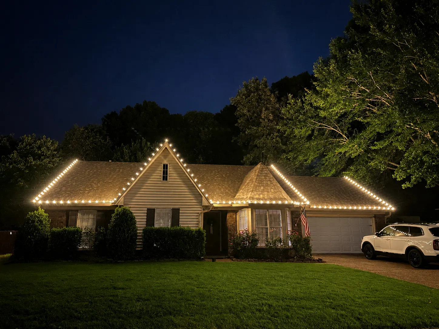 Warm White C9 Roofline Wrap photo 1 of 2